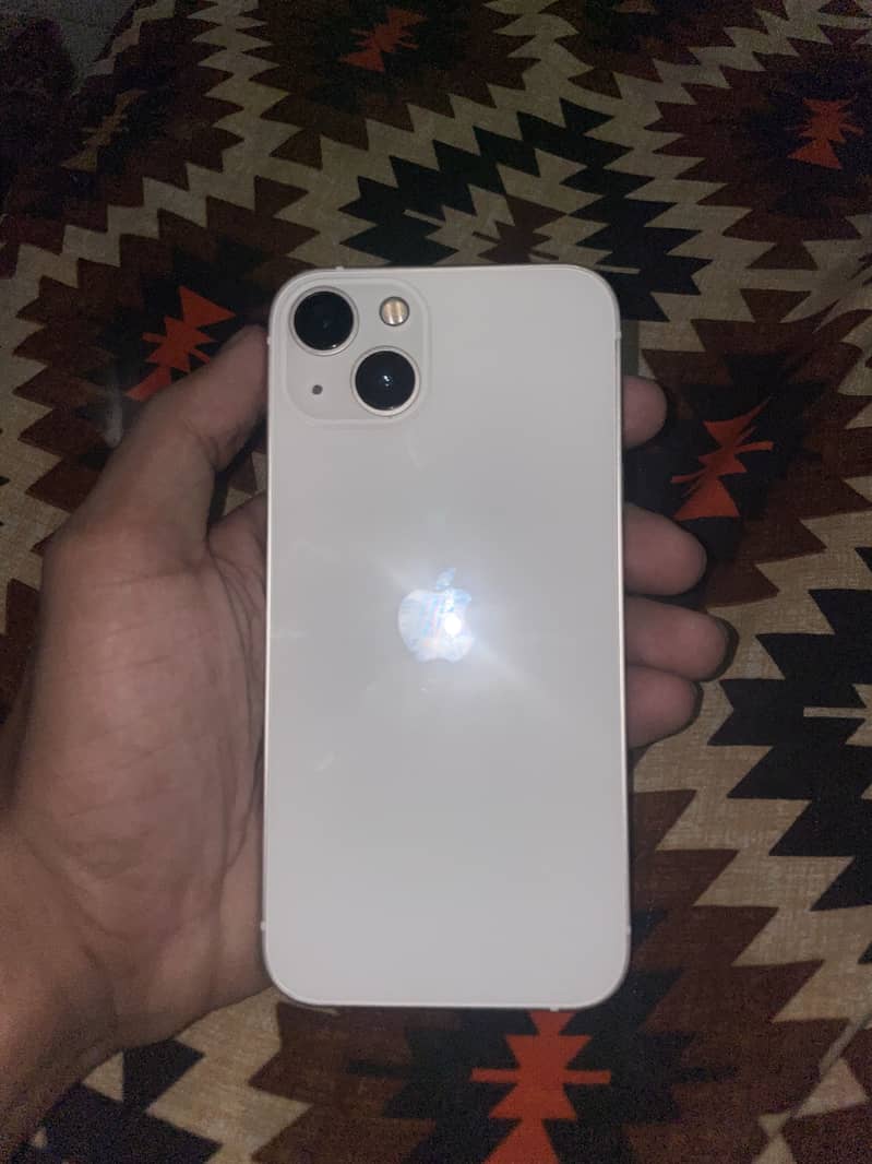 Apple iPhone 13 5