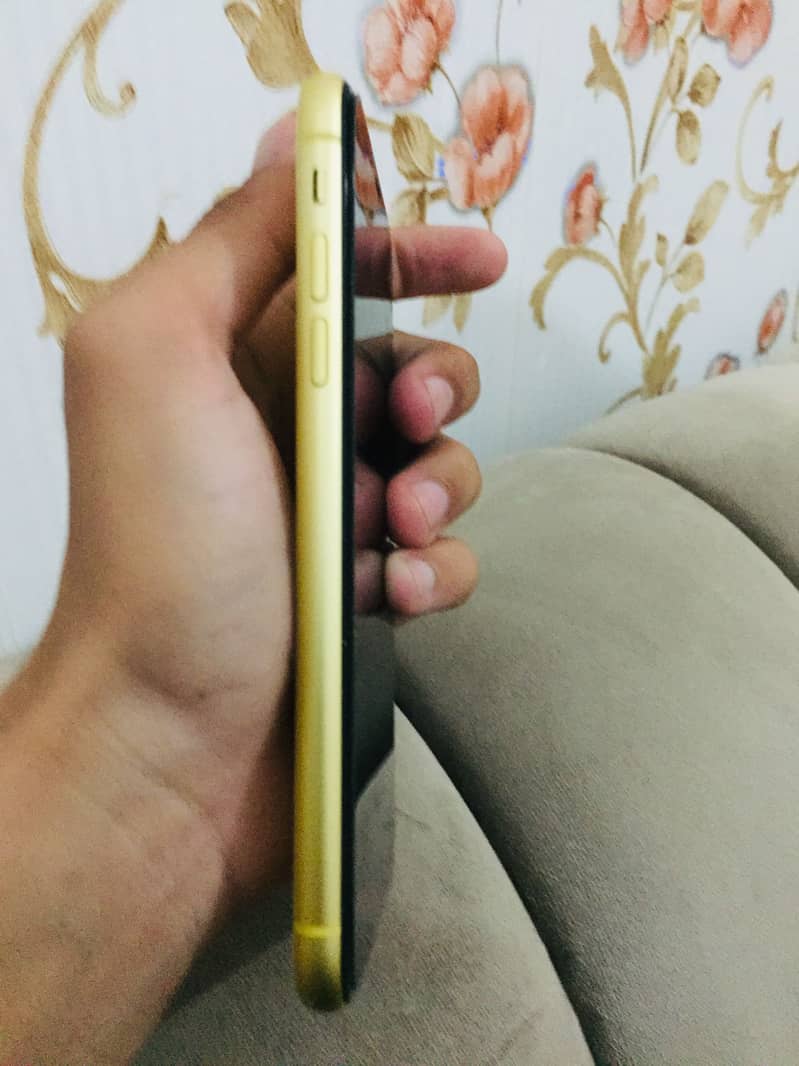 Apple iPhone 11 17