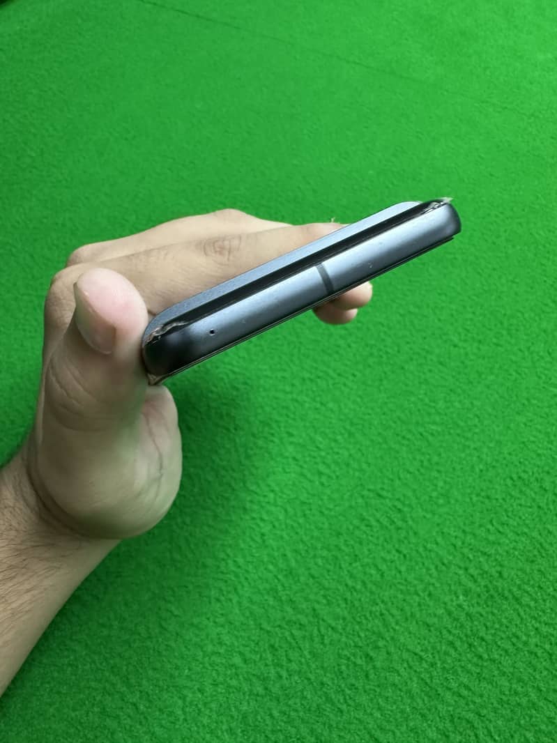 Google Pixel 8 3