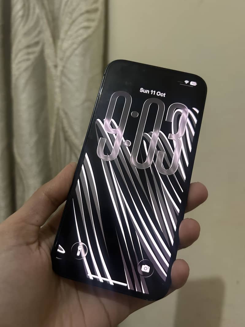 Apple iPhone 13 2