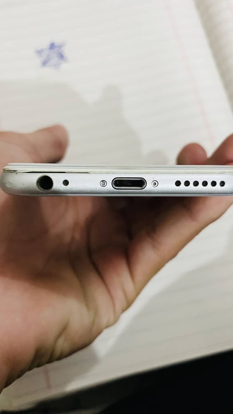 Apple iPhone 6 0