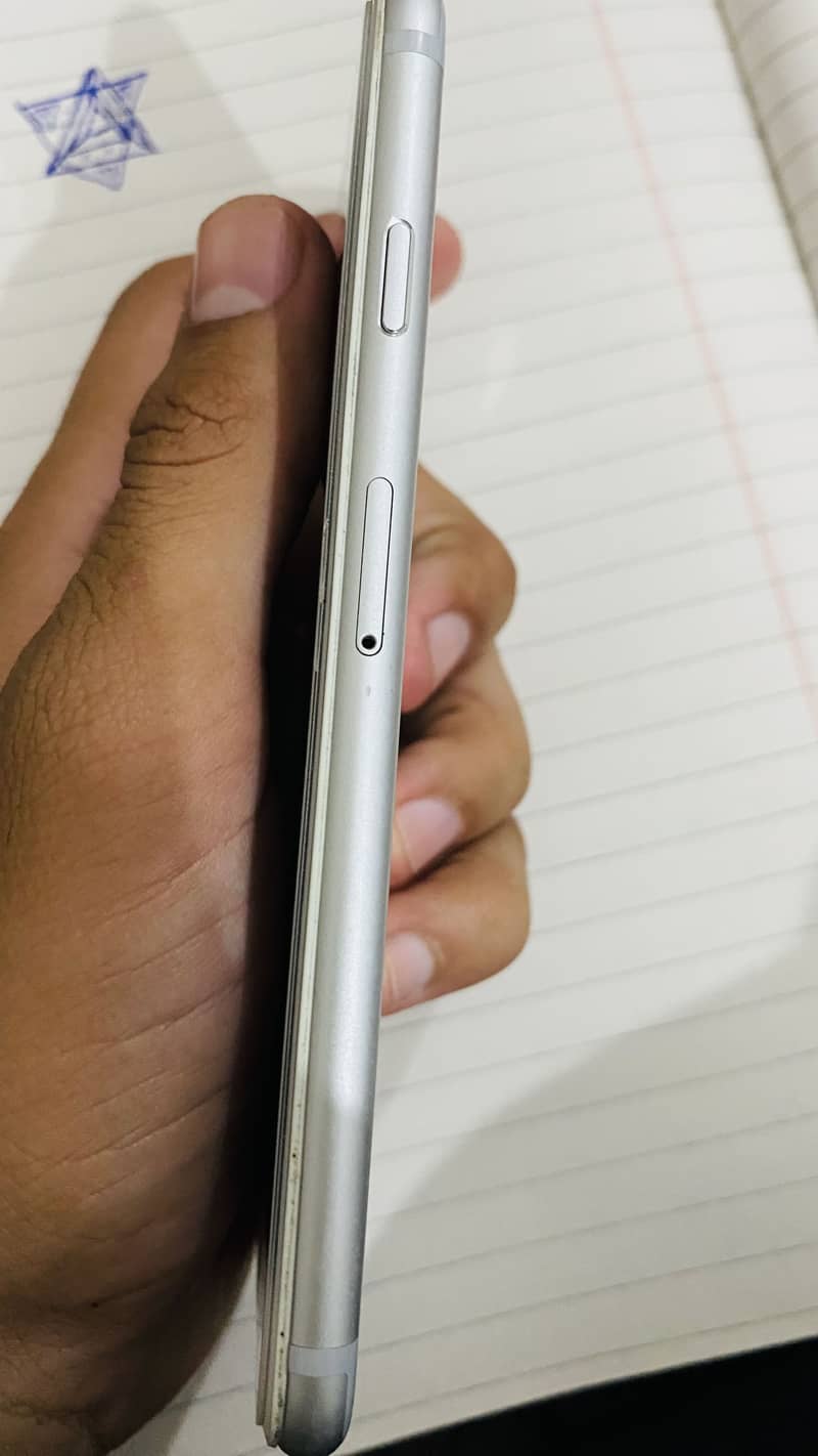 Apple iPhone 6 1
