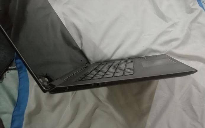 Lenovo Yoga 710 ci 5 15 ikb 7th generation - Laptops - 1120354281