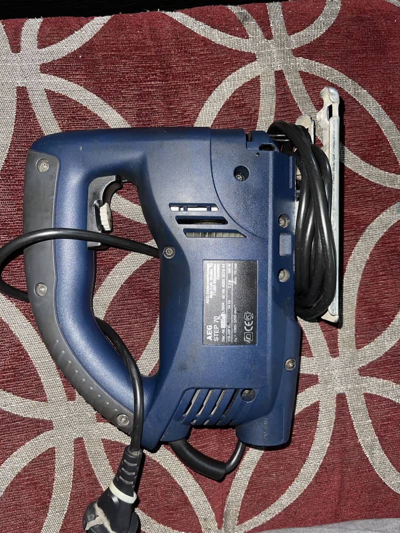 Jigsaw machine 4