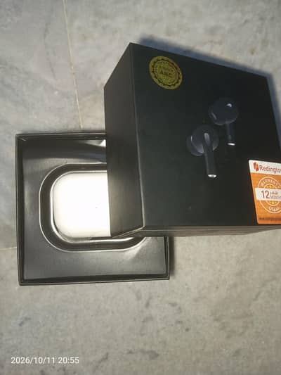 AirPods Pro 2 Wireless Earbuds with Charging Case