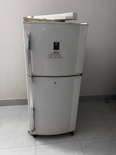 Dawlance fridge 100% working