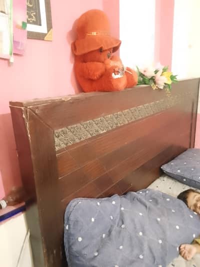 double bed with mattress
