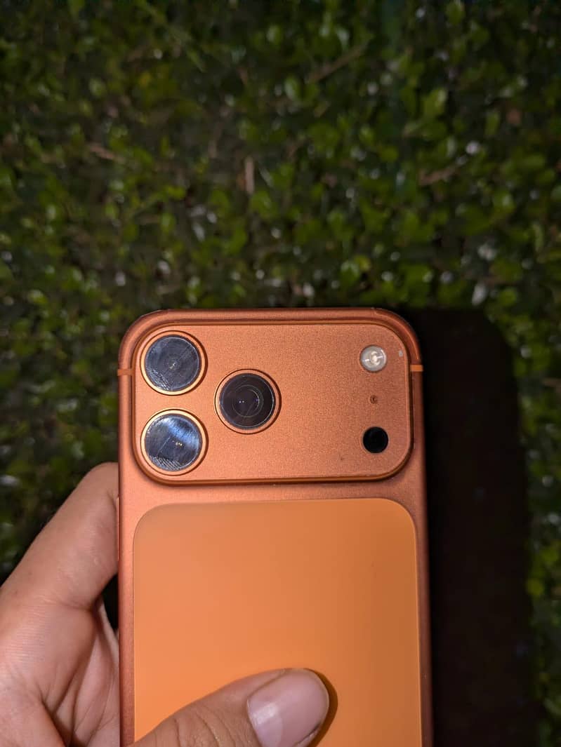 Apple iPhone 17 Pro Max 1