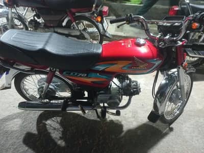 Honda cd 70 2027 sticker