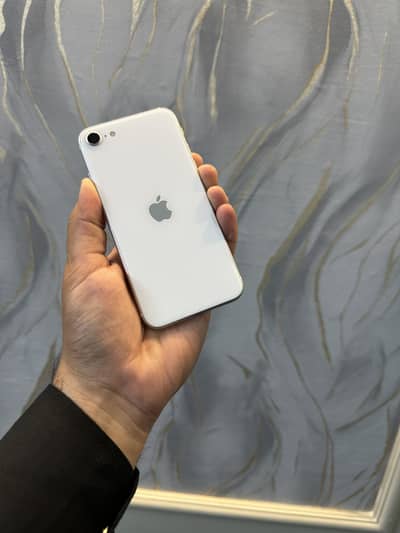 Apple iPhone SE