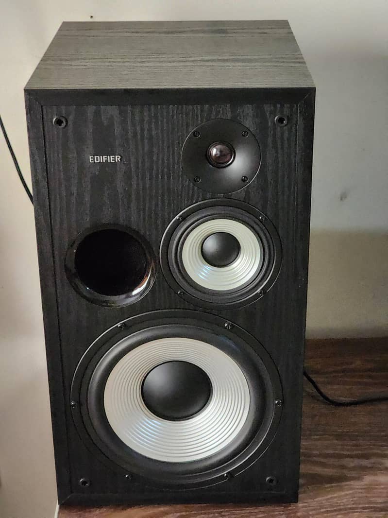 edifier r2850db 1