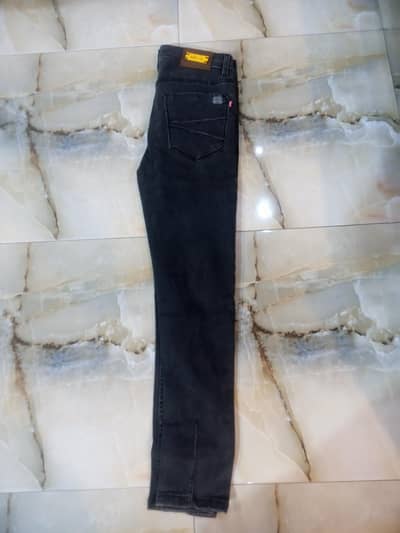 black pant