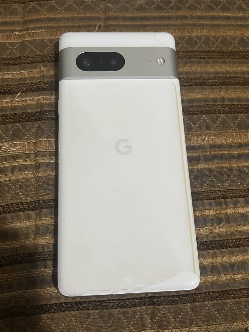 Google Pixel 7 4