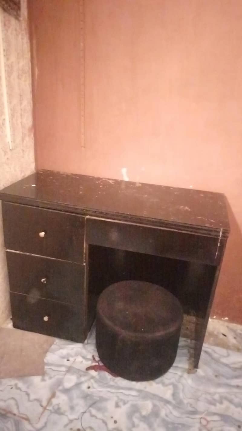 dressing or study table with mini chair 4