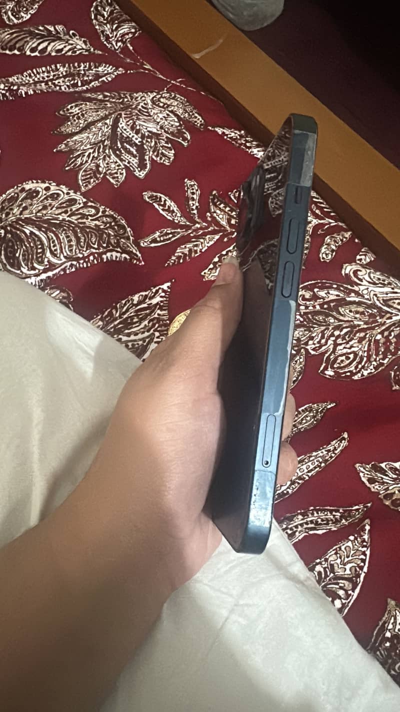 Apple iPhone 14 1