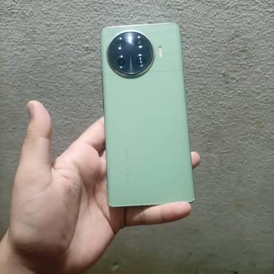 Tecno Spark 20 Pro Plus