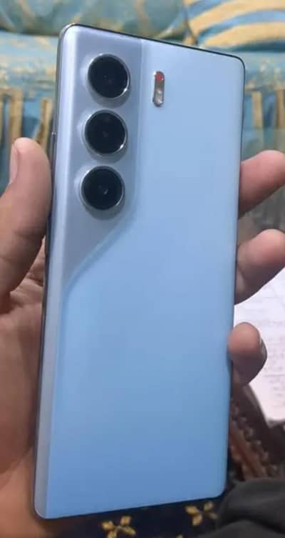 Tecno CAMON 40 Pro