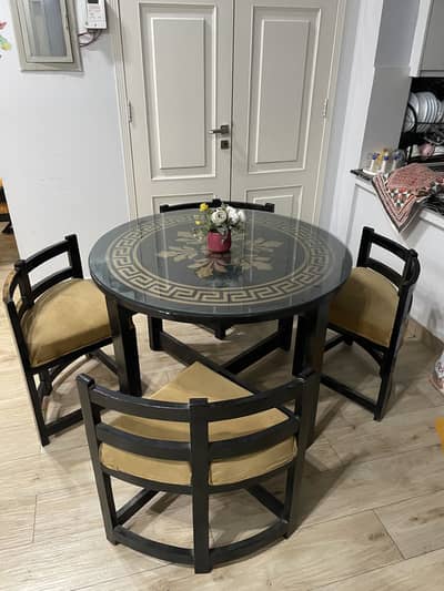 Round Glass Dining Table with 4 Chairs – Good Condition