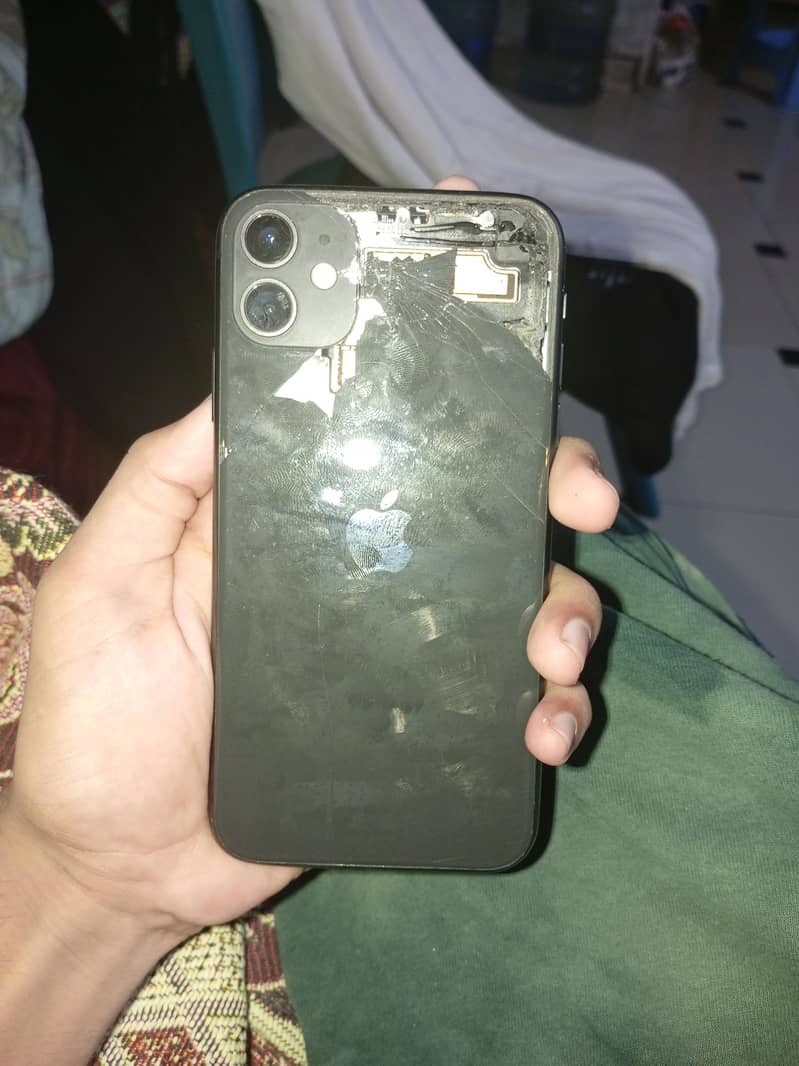Apple iPhone 11 0