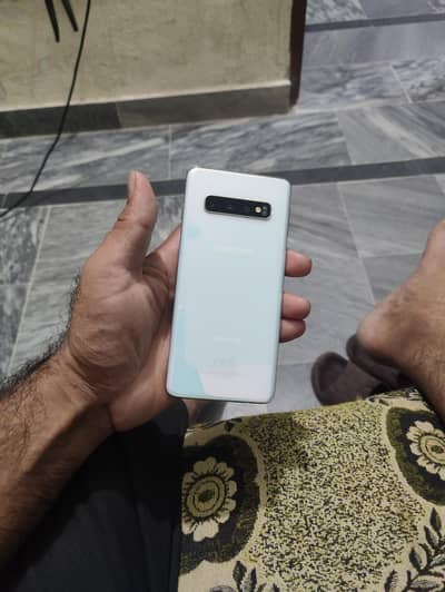 Samsung S10 8gh 128gb