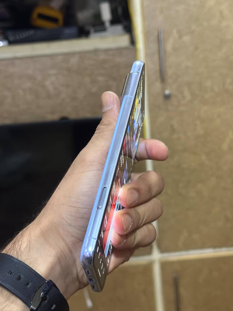 Google Pixel 8 Pro 3