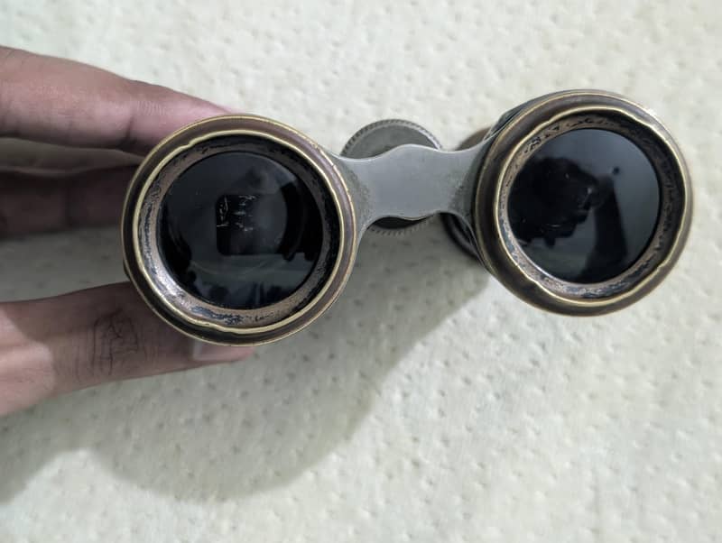 Binoculars 1990s 4