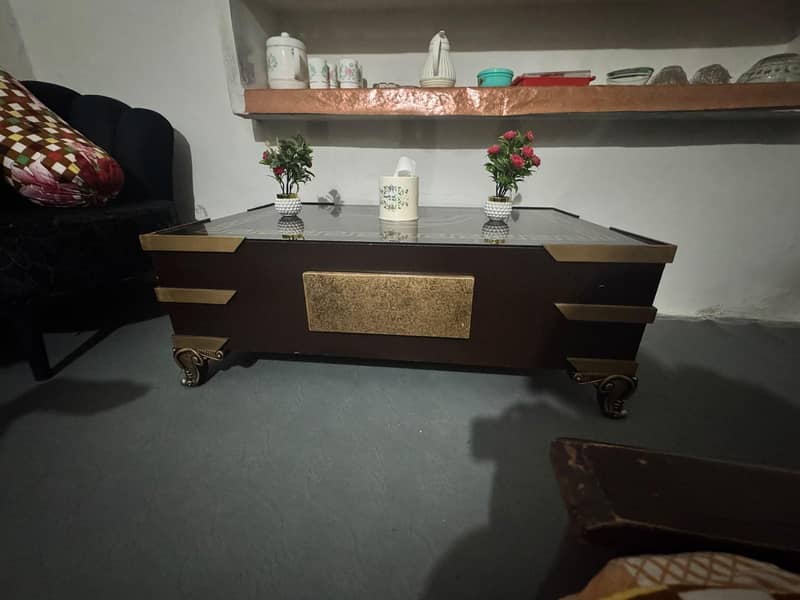 centre table 0