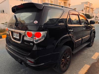 Toyota Fortuner TRD 2016 (B2B Genuine Class Condition)