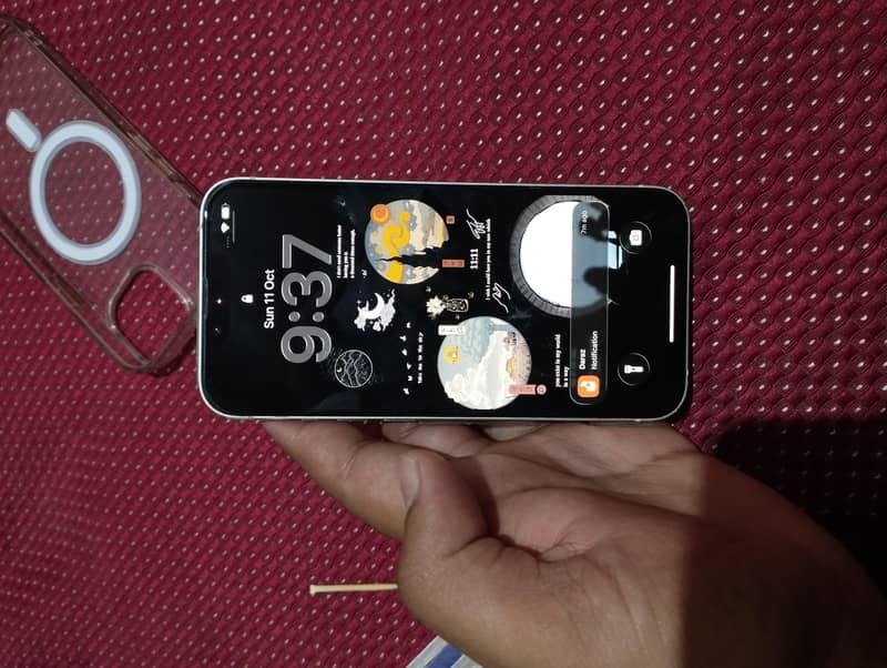 Apple iPhone 13 1