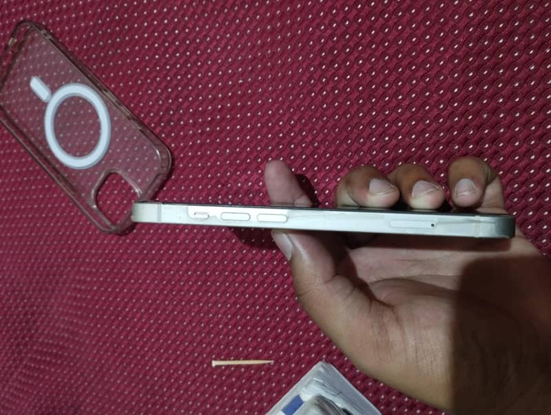 Apple iPhone 13 3