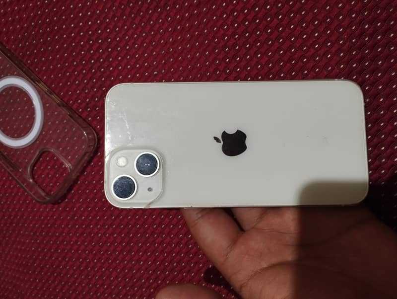 Apple iPhone 13 6