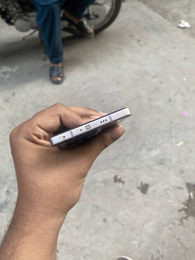 Infinix note 50 4