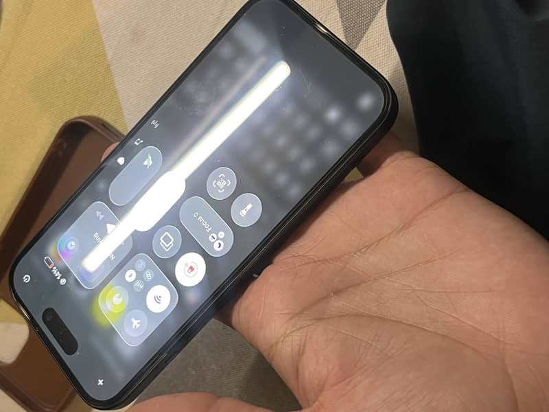 Apple iPhone 15 6
