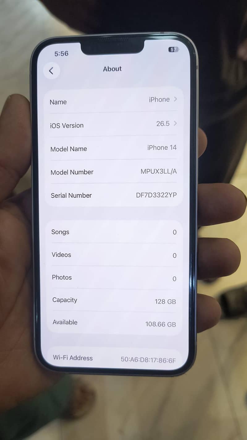 Apple iPhone 14 4