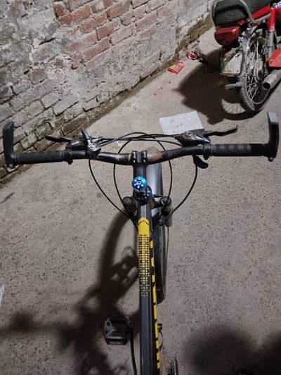 Imperial Mountain Bike 26” – Excellent Condition