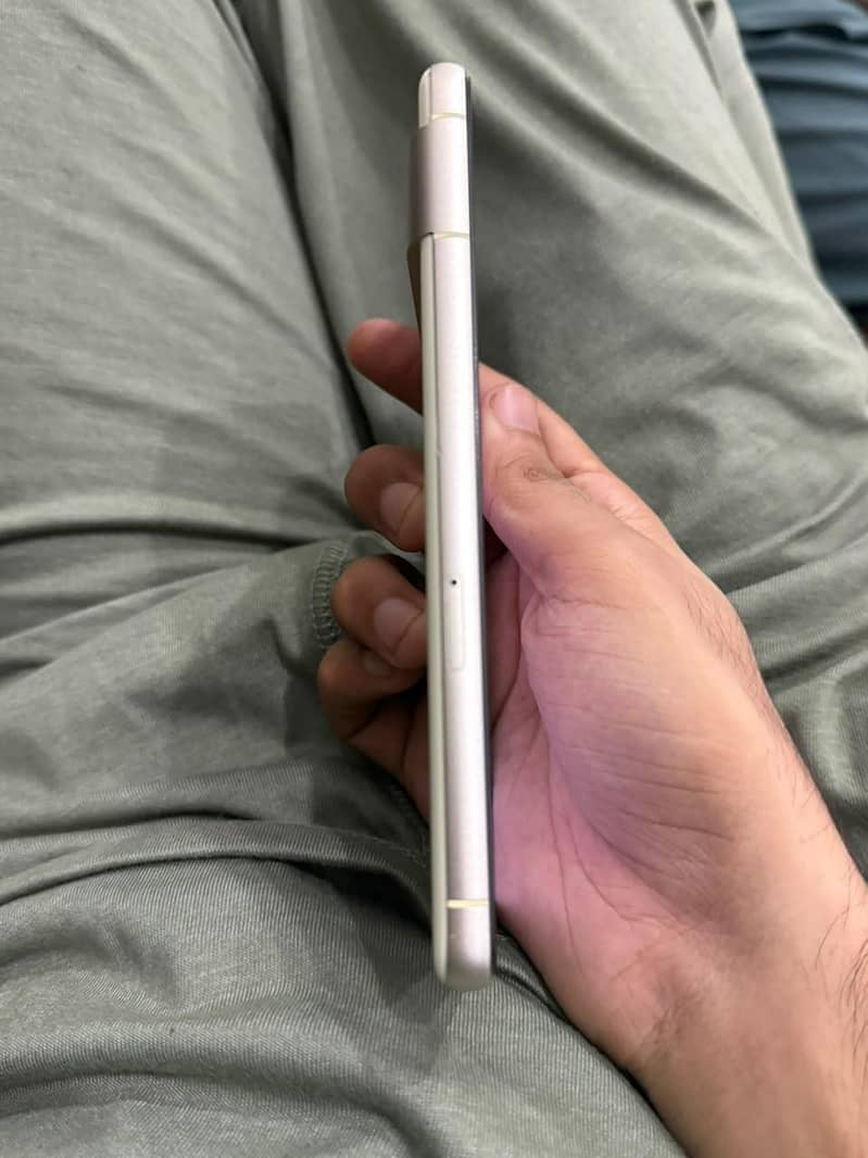 Google Pixel 7 3