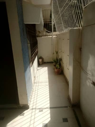 2bed/Lounge Bufferzone Sector 15-A/3