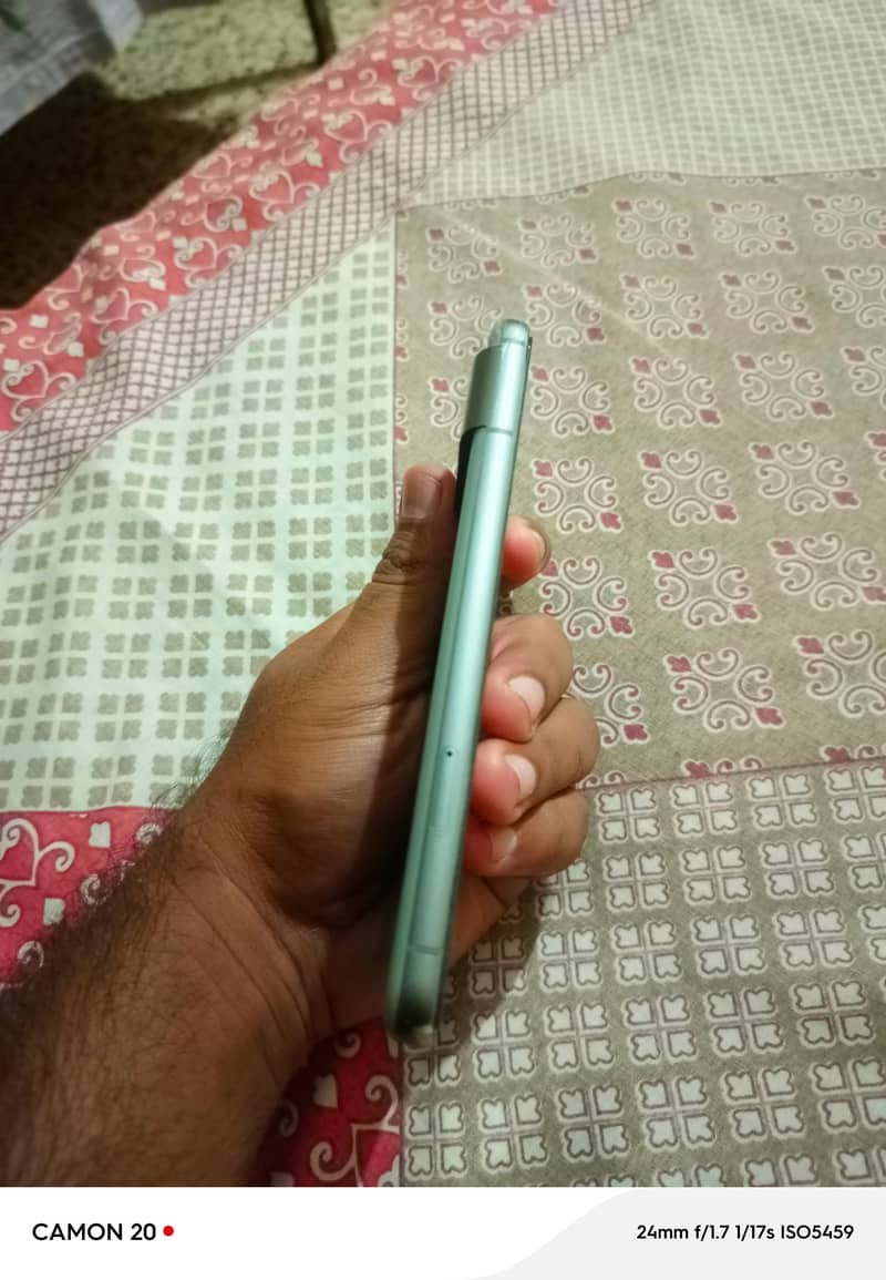 Google Pixel 8 2