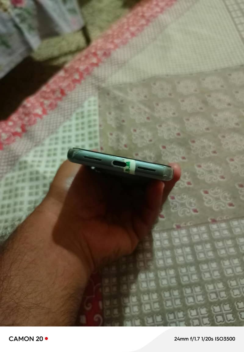 Google Pixel 8 3