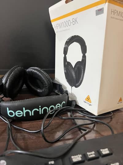 HPM 1000 - BK BEHRINGER Studio Headphones with BOX