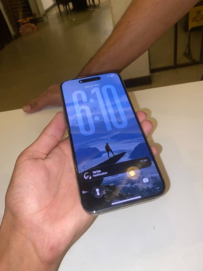 Apple iPhone 15 Pro Max 2