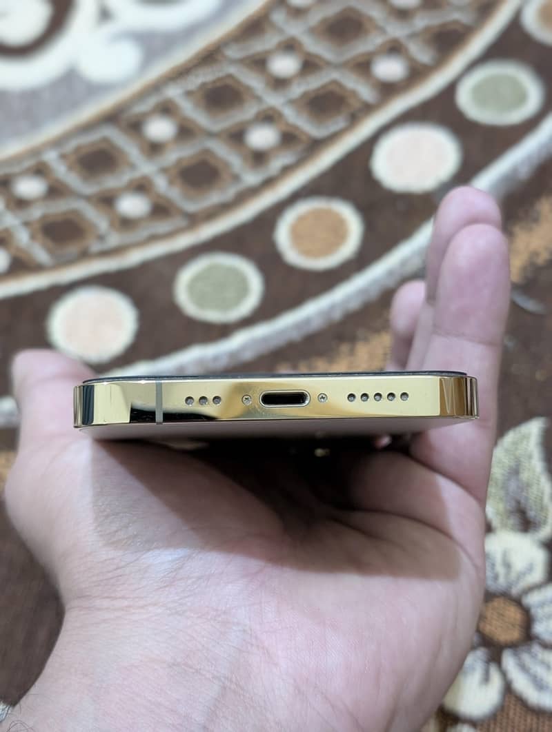 Apple iPhone 13 Pro 6