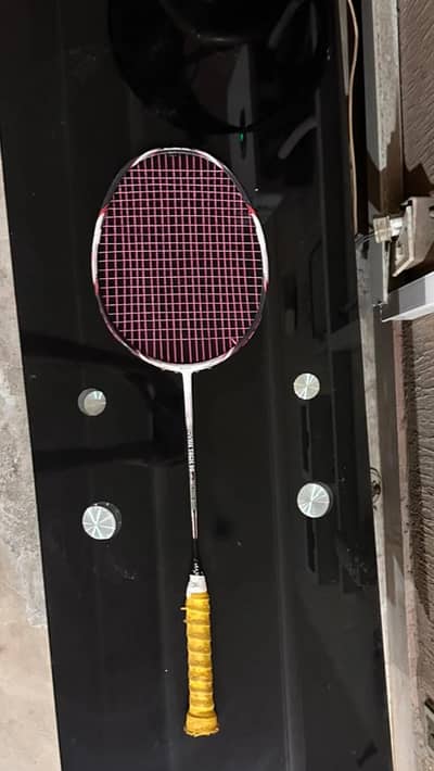 Maxbolt woven tech 90 4u 35 lbs tension badminton racket