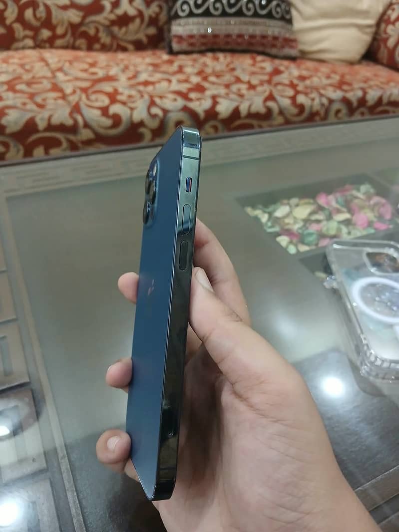 Apple iPhone 12 Pro 1