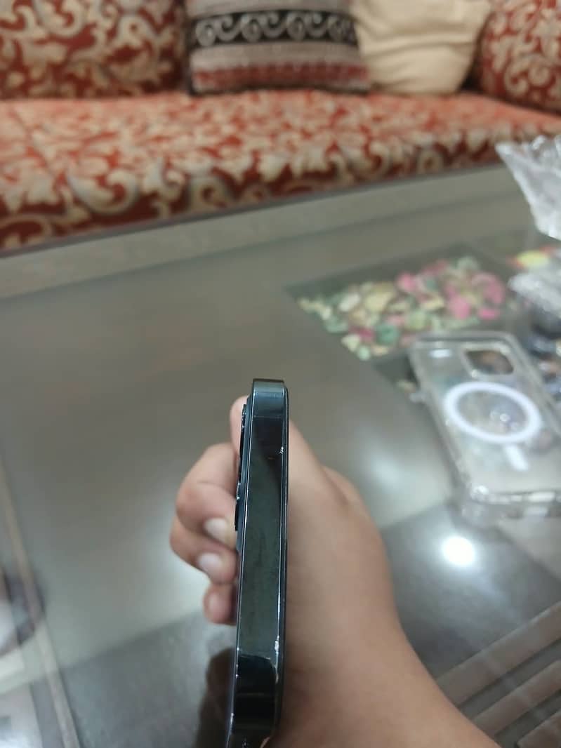 Apple iPhone 12 Pro 2