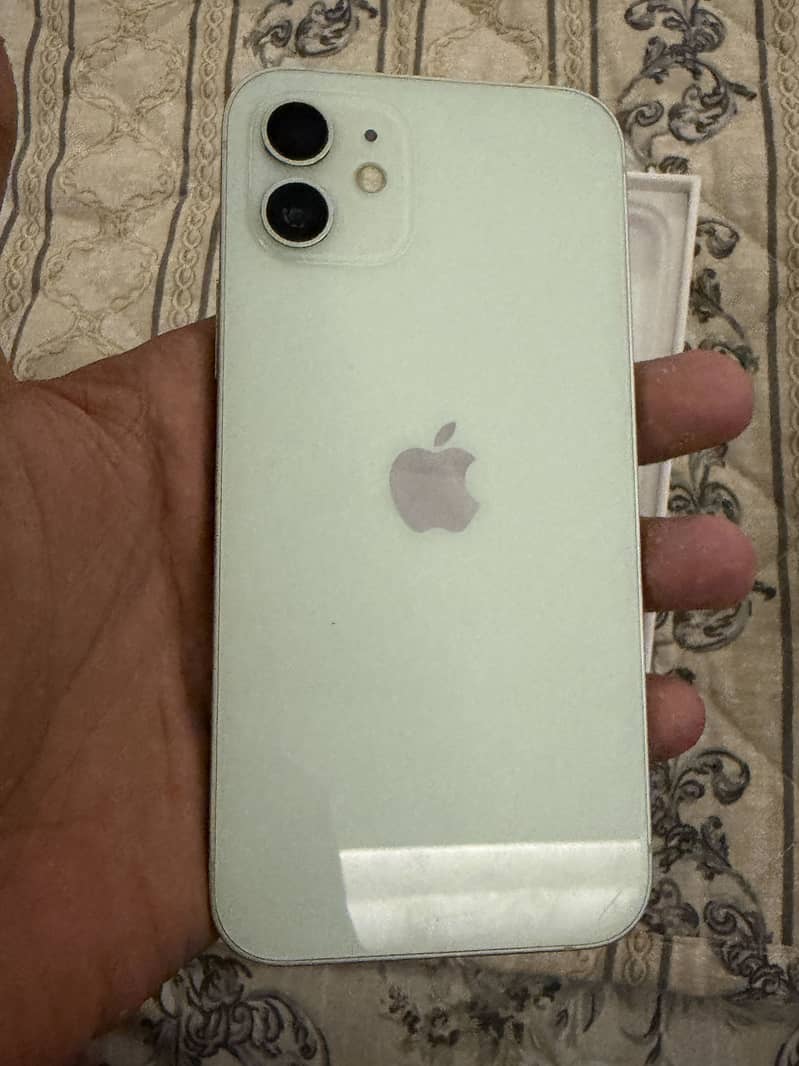 Apple iPhone 12 2