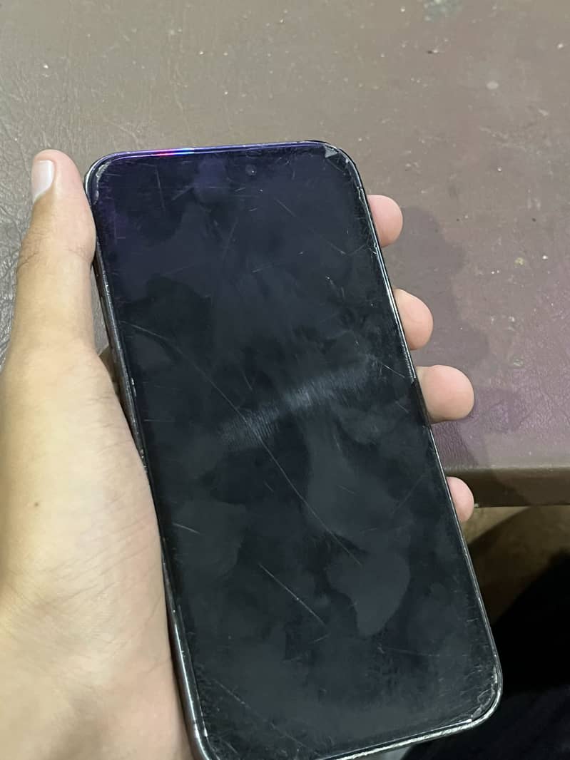 14 pro max 4