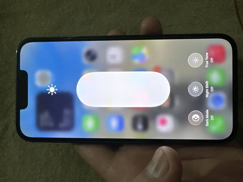 Apple iPhone 13 6