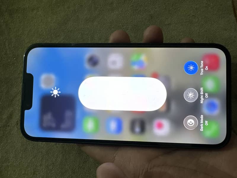 Apple iPhone 13 7