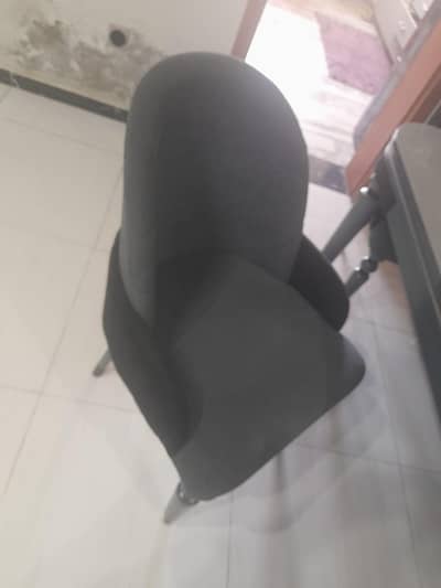 Dining table excellent condition